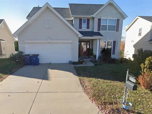 1907 Teresa Fields Ln, Lake Saint Louis, MO 63367