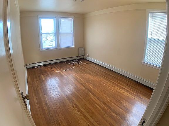 5th image of 3918 208th St #4R
