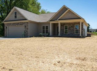 516 Foxridge Way, Franklin, KY 42134