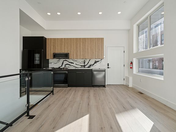 2nd image of 1621 Point Breeze Ave #1