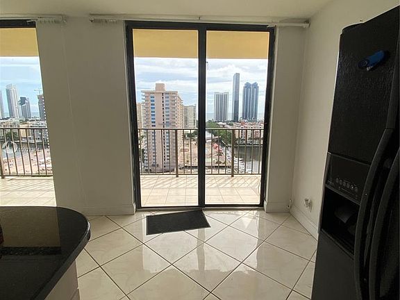 5th image of 290 174th St APT 1916