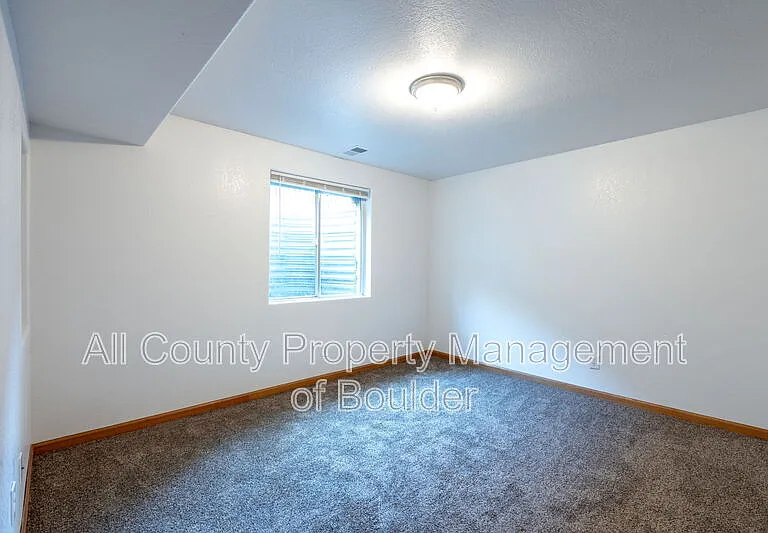 2658 Serena Dr — Photo 17
