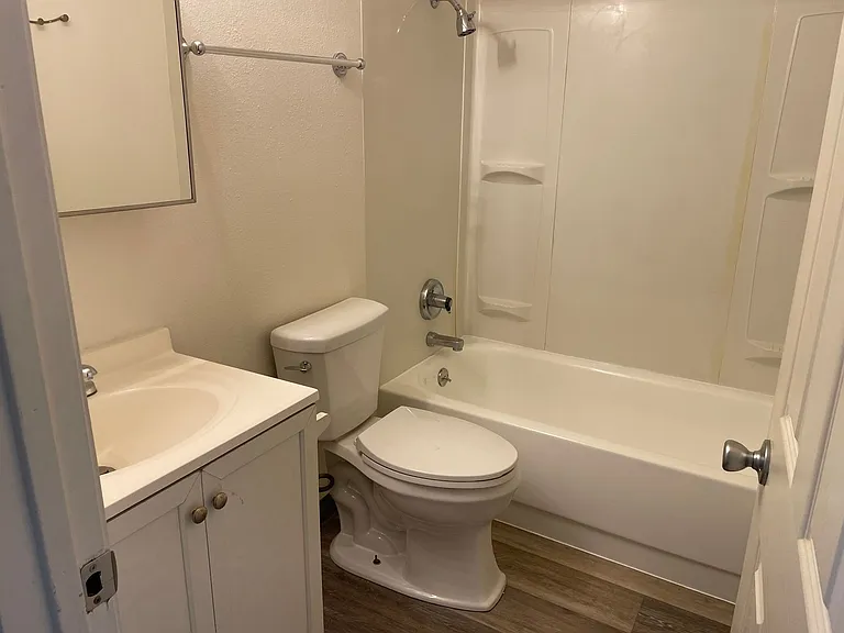 S815 - Star Apartments — Photo 23