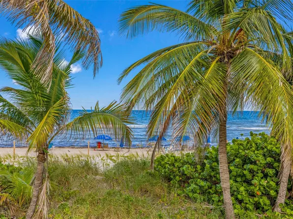1985 S Ocean Dr APT 10E, Hallandale, FL 33009