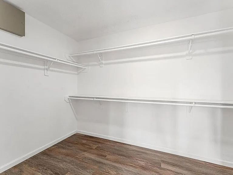 2830 Fern Hill Dr — Photo 17
