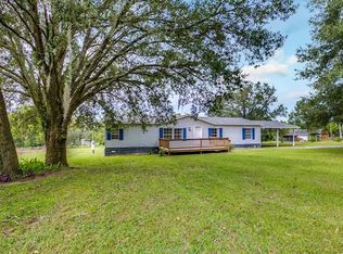 8701 Micarta Ln, Zephyrhills, FL 33541