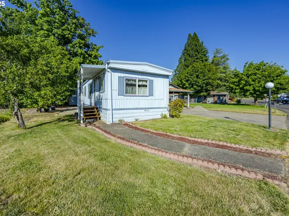77500 S 6th St Space C19, Cottage Grove, OR 97424