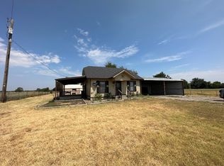 946 Fm 1563, Wolfe City, TX 75496