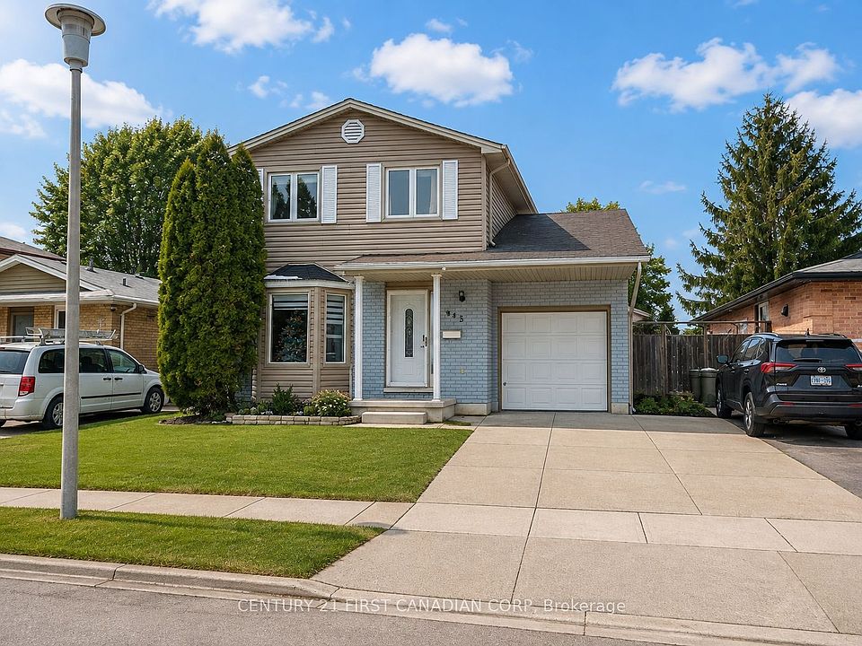 1st image of 345 Banbury Cres