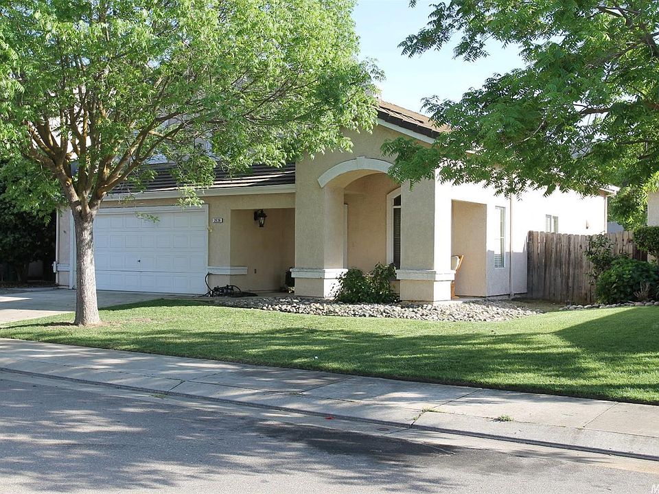 1st image of 2636 Eagle Rock Cir