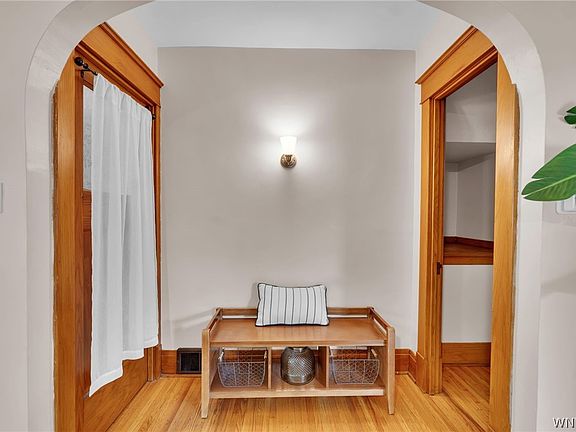 5th image of 655 Lisbon Ave