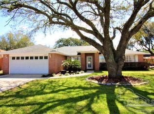 1067 Oak View Dr, Pensacola, FL 32506