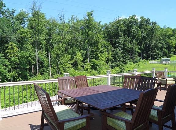 3rd image of 349 Hawthorne Dr