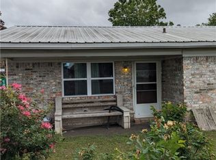 1006 N Gray St, Pocola, OK 74902