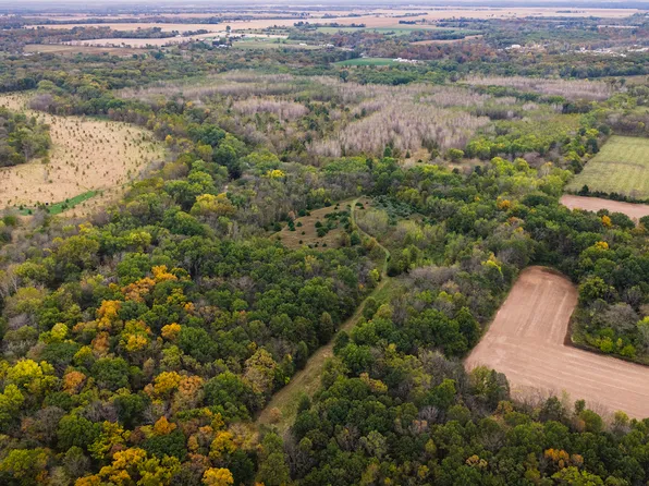 3070 E County Road 900, Plymouth, IL 62367