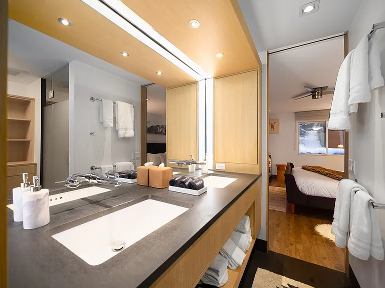 700 S Monarch St #202 — Photo 17