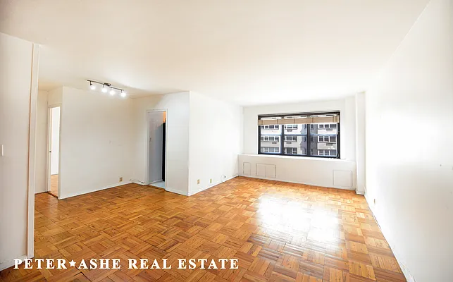 Rented by Peter Ashe | media 2