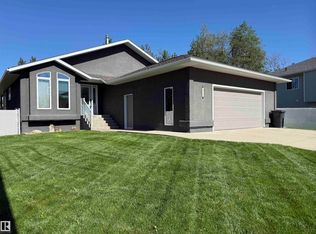 3520 45th St, Drayton Valley, AB T7A1W3