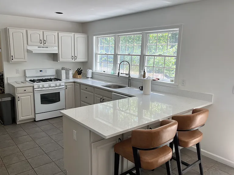 48 Tansey Ln — Photo 7