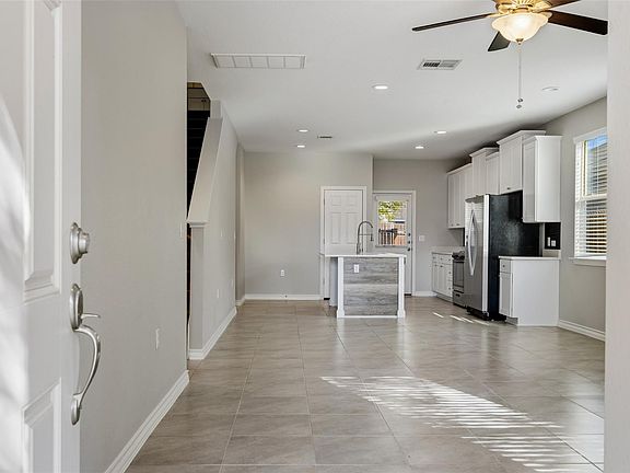 2nd image of 1702 Los Olivios Way