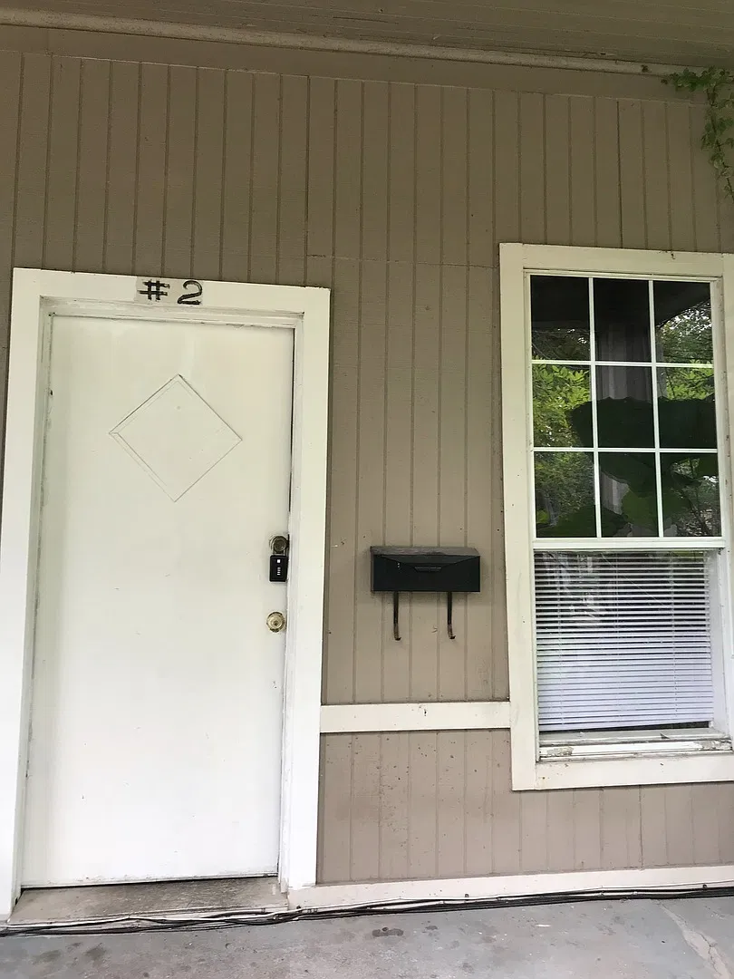 Jefferson — Photo 1