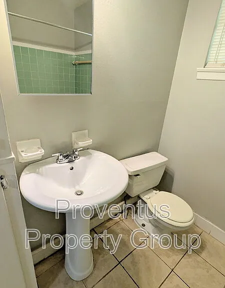 4527 Versailles Dr — Photo 26