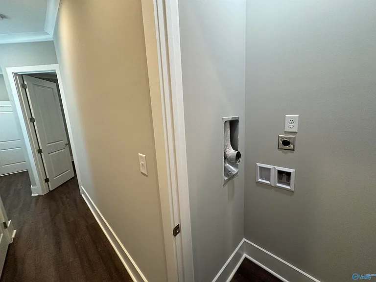 194 Kearny St — Photo 27