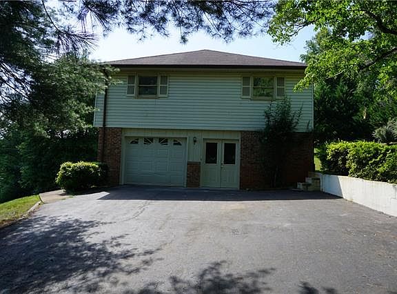5th image of 3920 Oakhill Park Cir