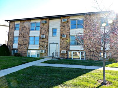 508 Commercial St APT G, La Porte City, IA, 50651