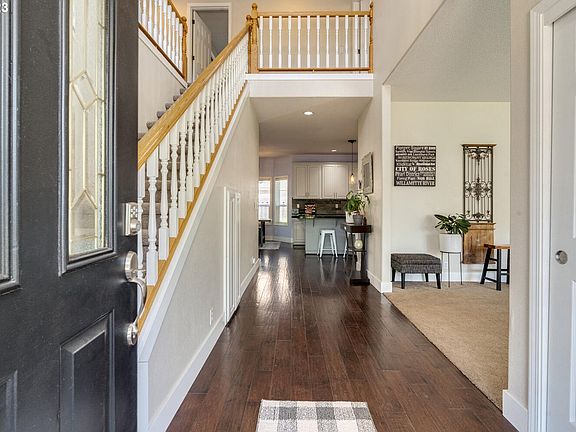 4th image of 4817 NE Wrenwood Ln