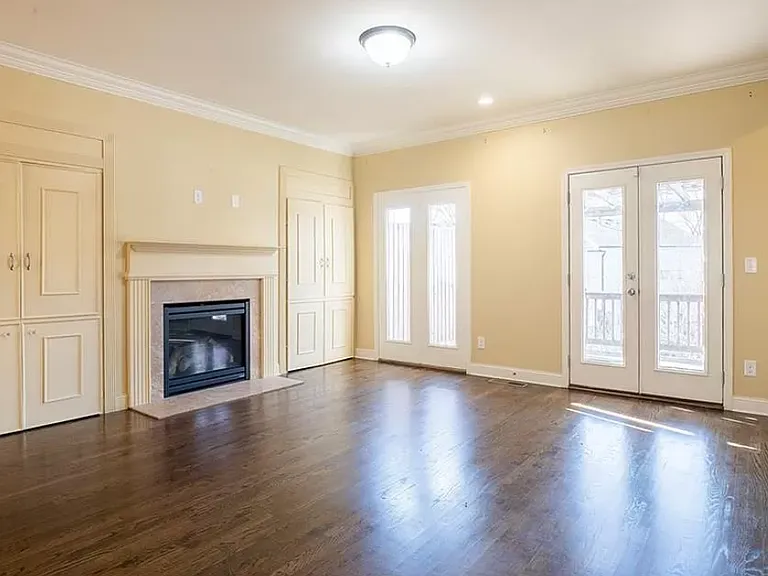 4642 Pine St SE — Photo 2