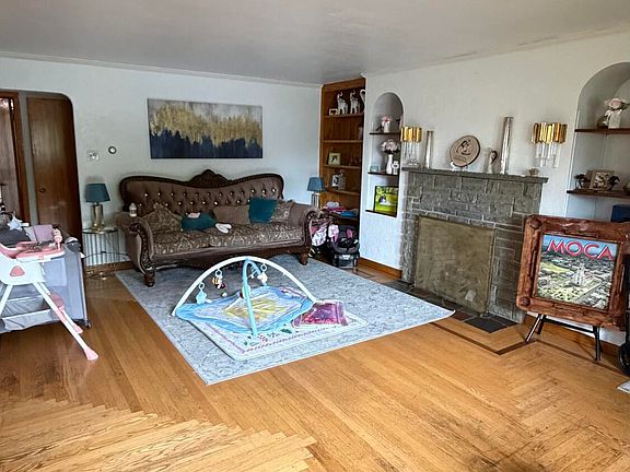5th image of 1145-1147 E Broad St