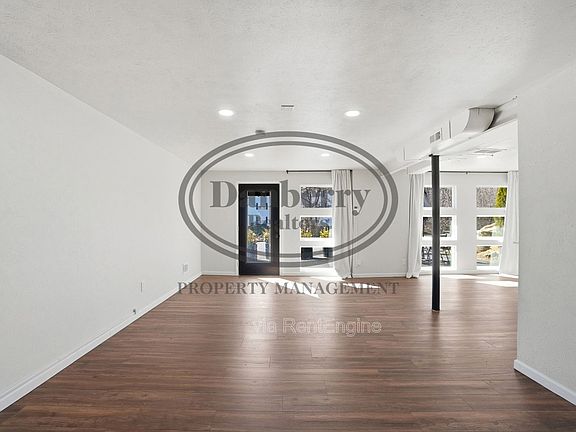 5th image of 1133 N Byrne Rd #4