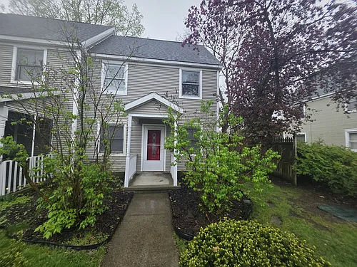 4 S Franklin St Photo 1