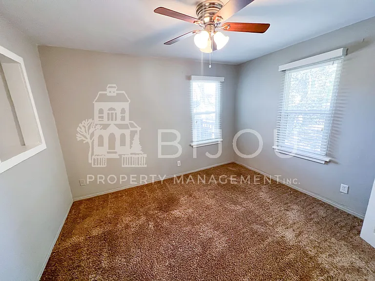 238 N. Prospect St — Photo 15