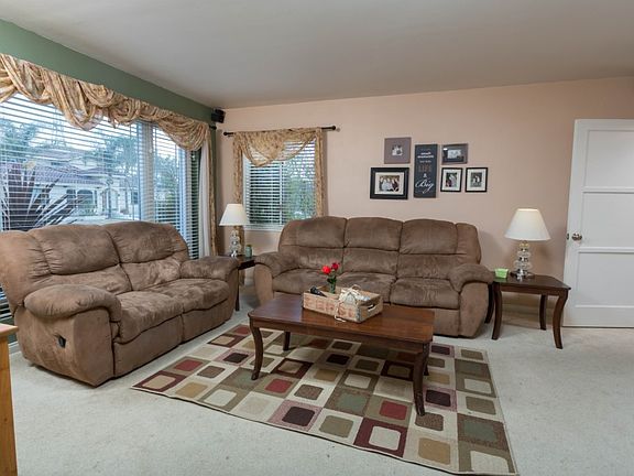 5th image of 6258 Silva St