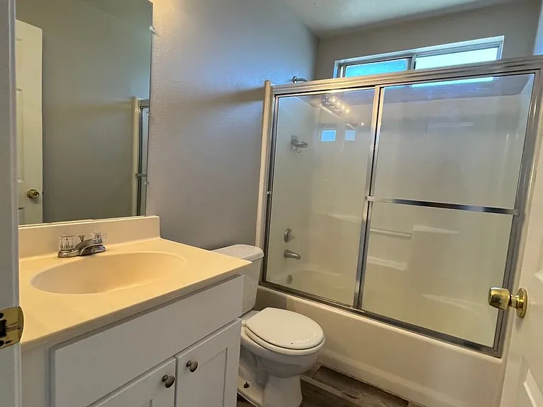 15544 Sequoia St — Photo 5