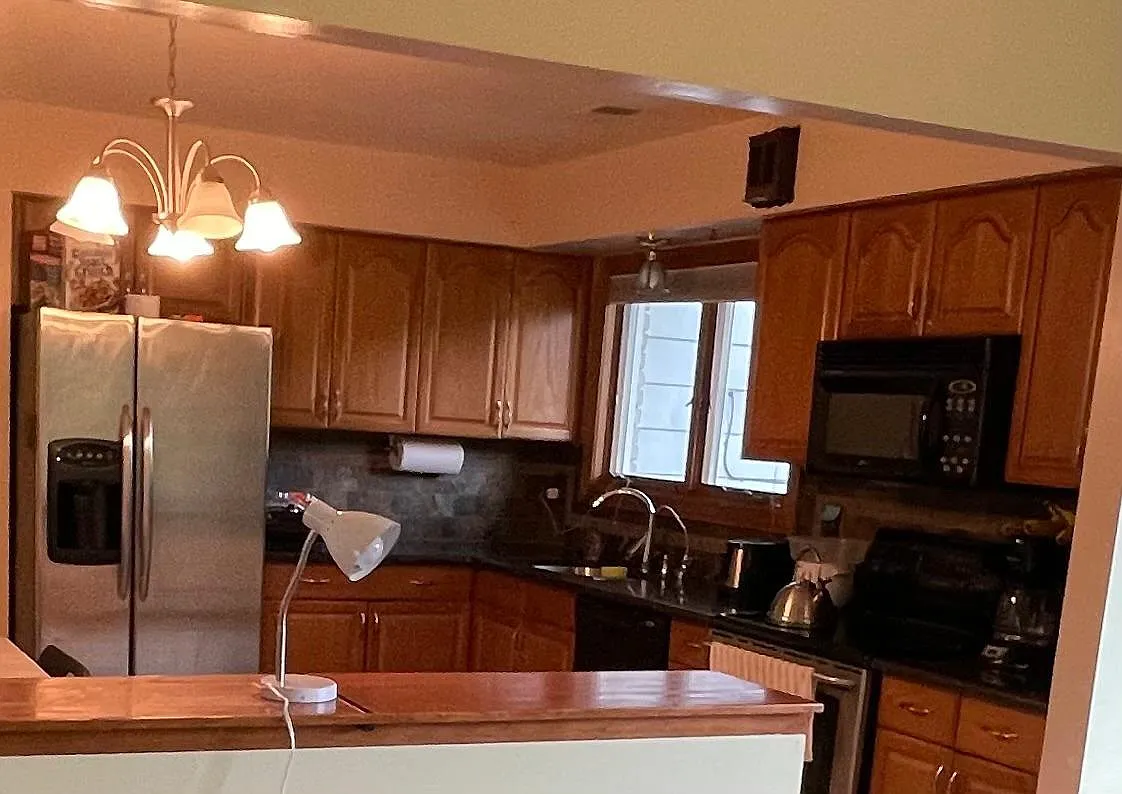 4 bed, 2.5 bath, 2150 sqft, $2,890 — Photo 1