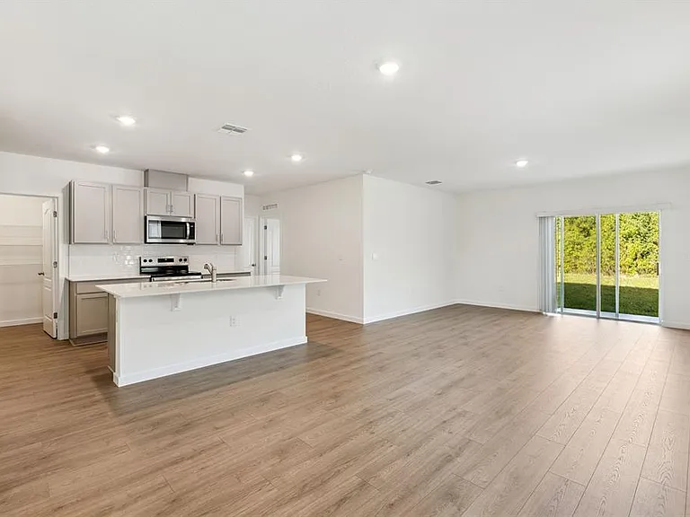 2113 Walnut Creek Dr — Photo 10