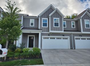 318 Maddalena Ln, Westerville, OH 43081