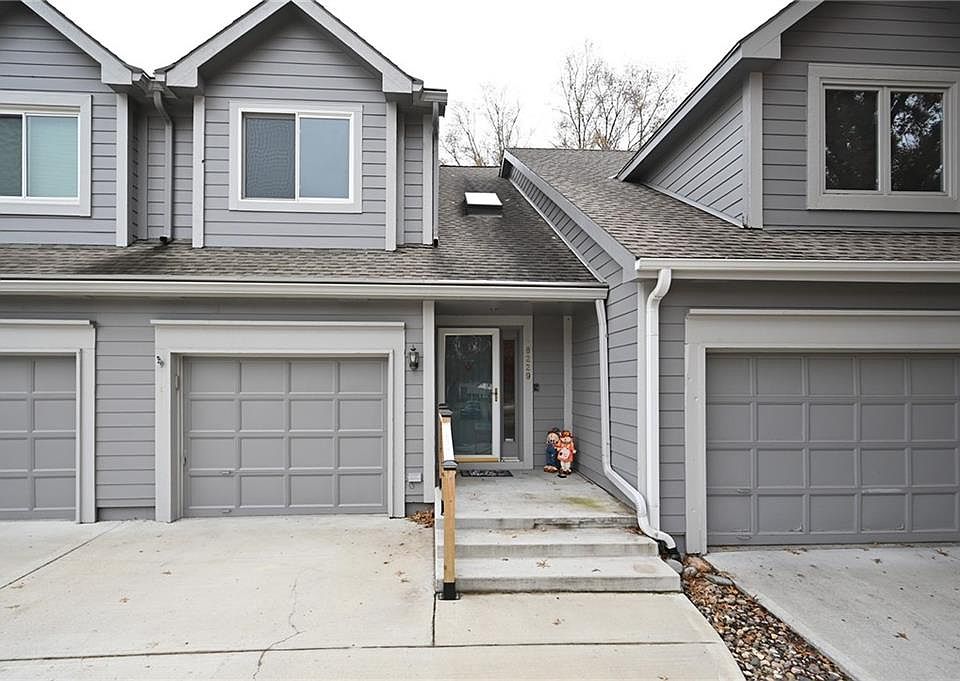 1st image of 8229 NW Barrybrooke Ct