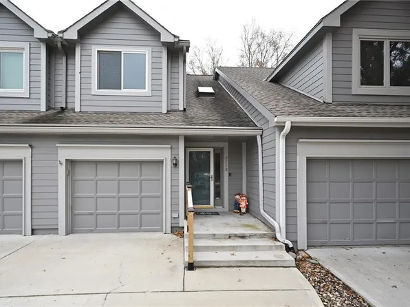 8229 NW Barrybrooke Ct, Kansas City, MO 64151