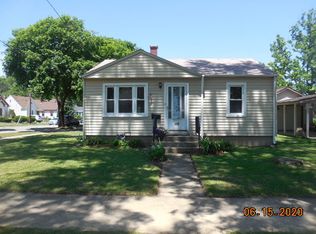 700 Bent St, Elgin, IL 60120