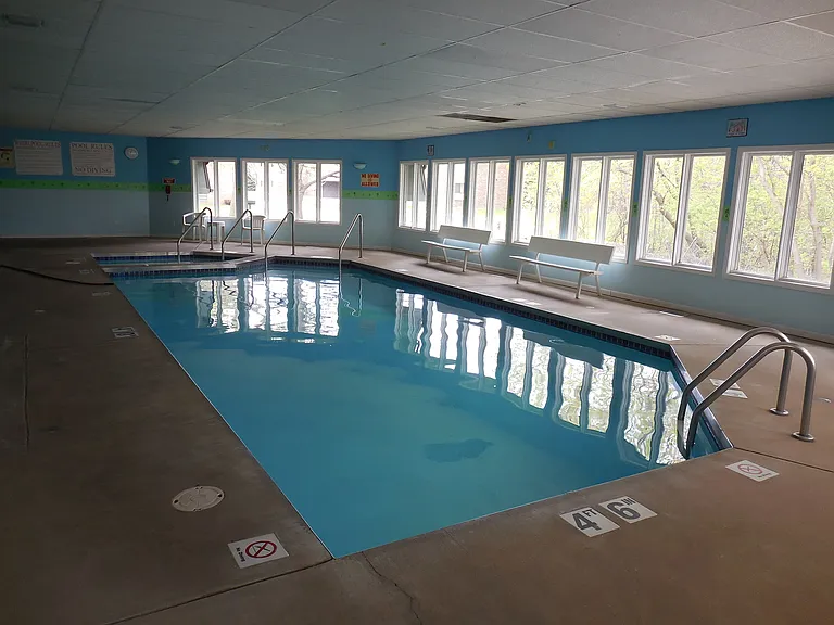 Pheasant Run Apartments — Photo 8