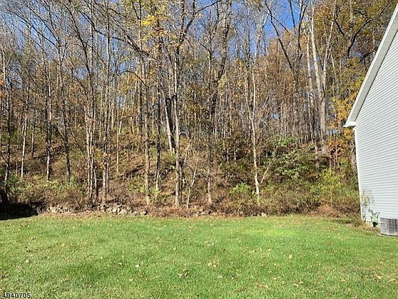 2nd image of 24 Druid Ln