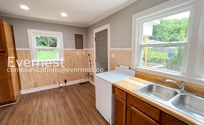 2936 Boynton Dr — Photo 4