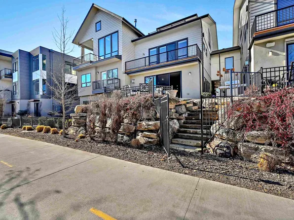 3504/3513 N Prospect Ln, Garden City, ID 83714