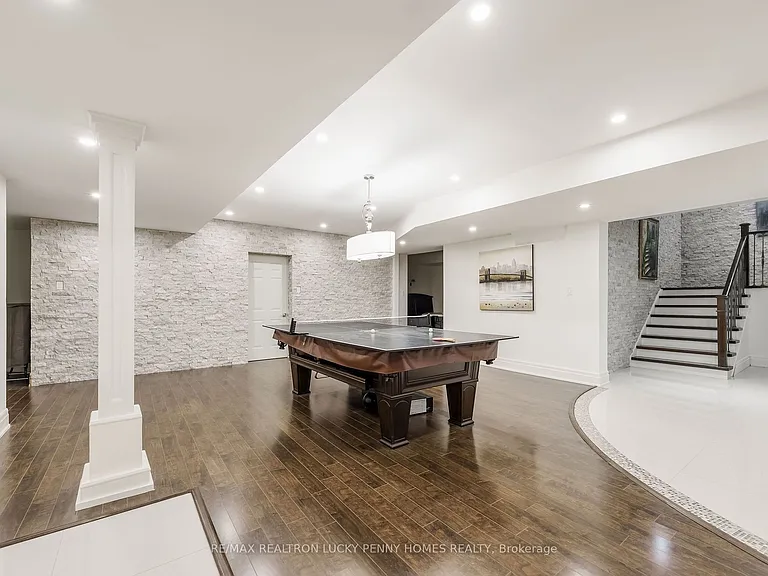 30 Bernadotte Dr — Photo 35