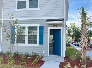 8227 Larose Rd, Jacksonville, FL 32211
