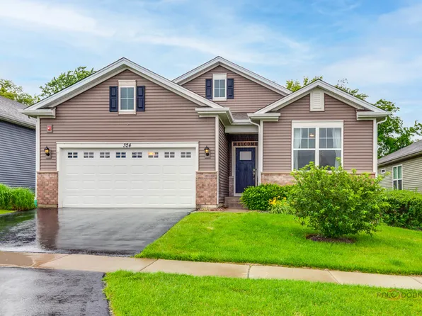 324 S Fork Dr, Gurnee, IL 60031